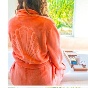 Salt Sisters Plush Shell Robe.